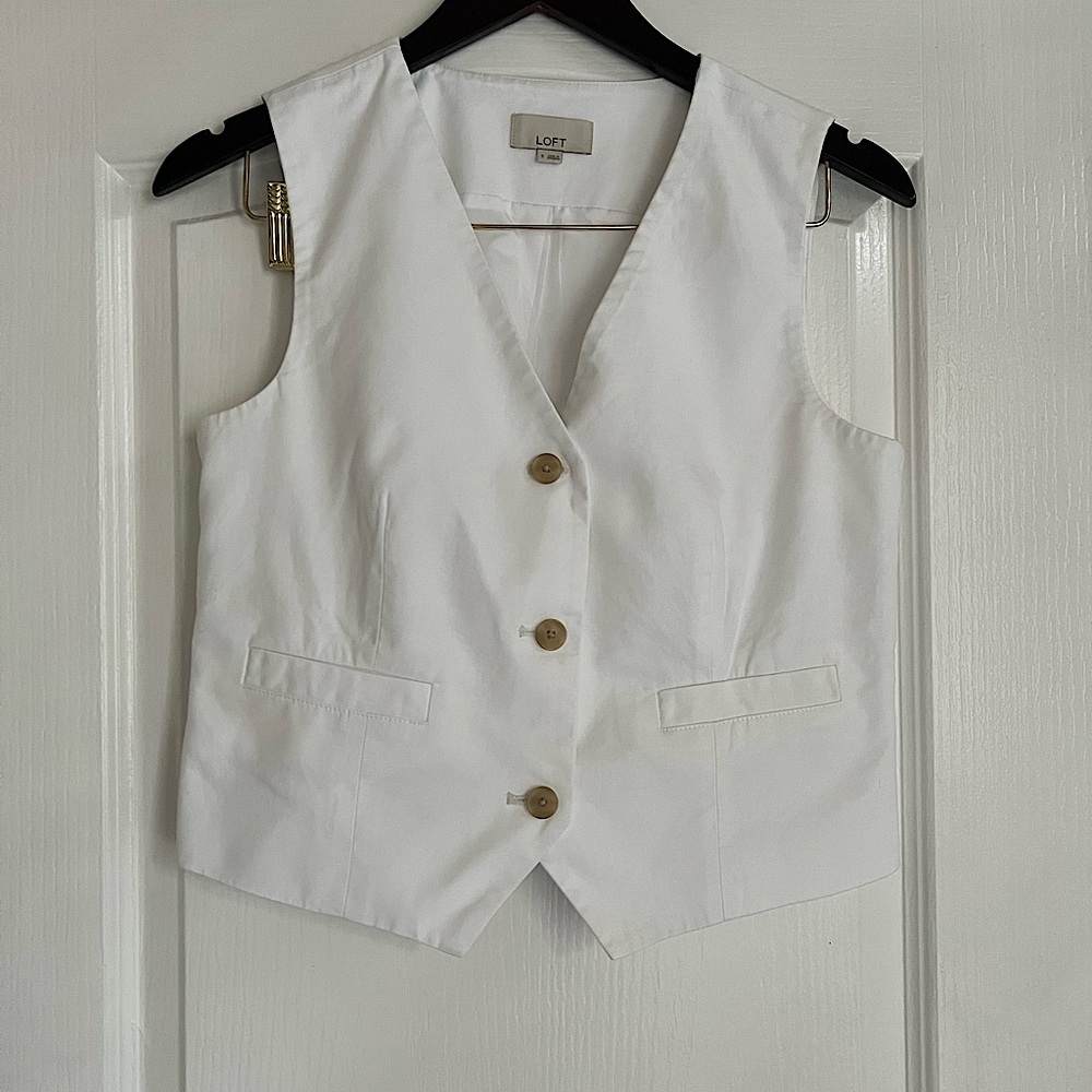 Loft White Women Vest — Size Small